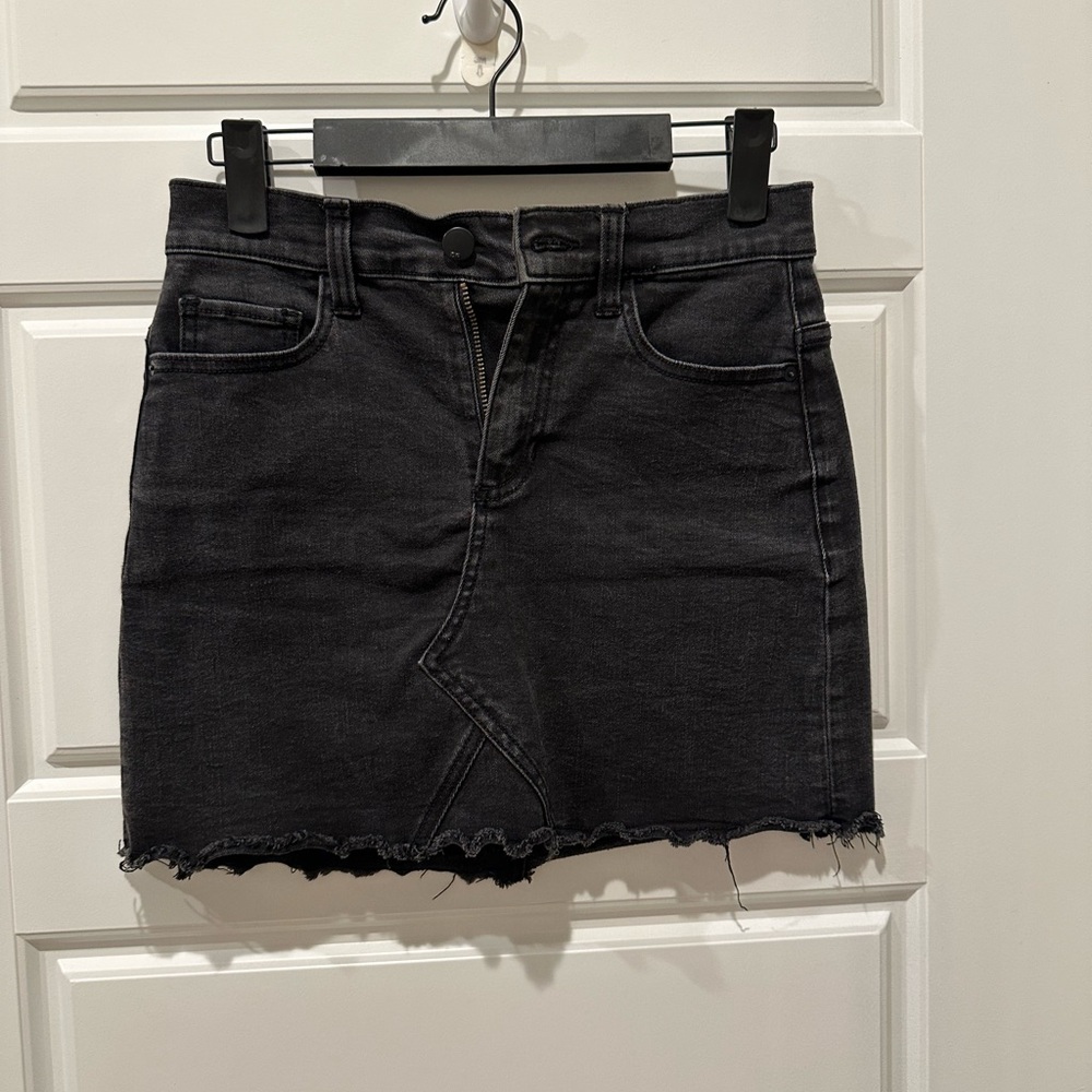 🖤 Black Distressed Denim Mini Skirt - Size XS 🖤